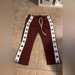Darc Sport Maroon Pants with Star and Logo Print SZ XL New with tags